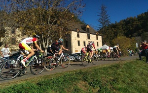 LES  COUREURS DE L'AUTOMNE
